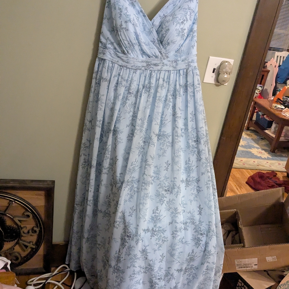 Elegant Blue Floral Maxi Dress